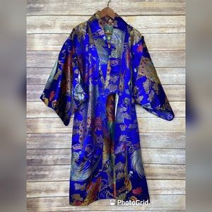 Asian silk royal blue bird embroidered kimono